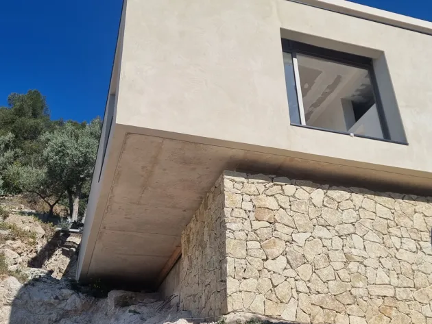 façade  provençale d'une villa rénovée par arco façade