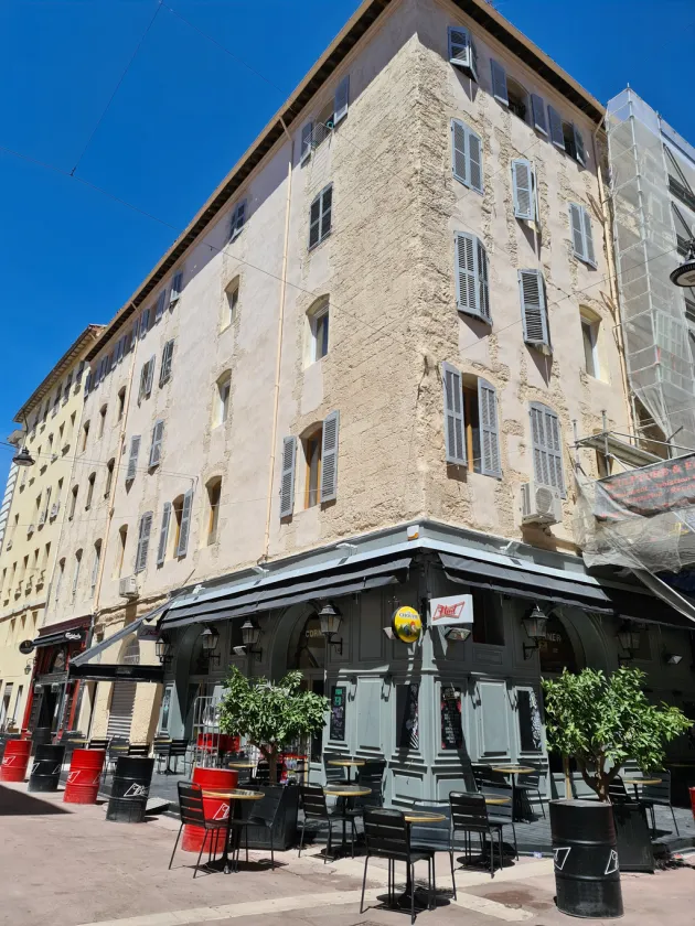 façade  provençale d'une villa rénovée par arco façade