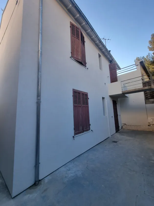 façade  provençale d'une villa rénovée par arco façade