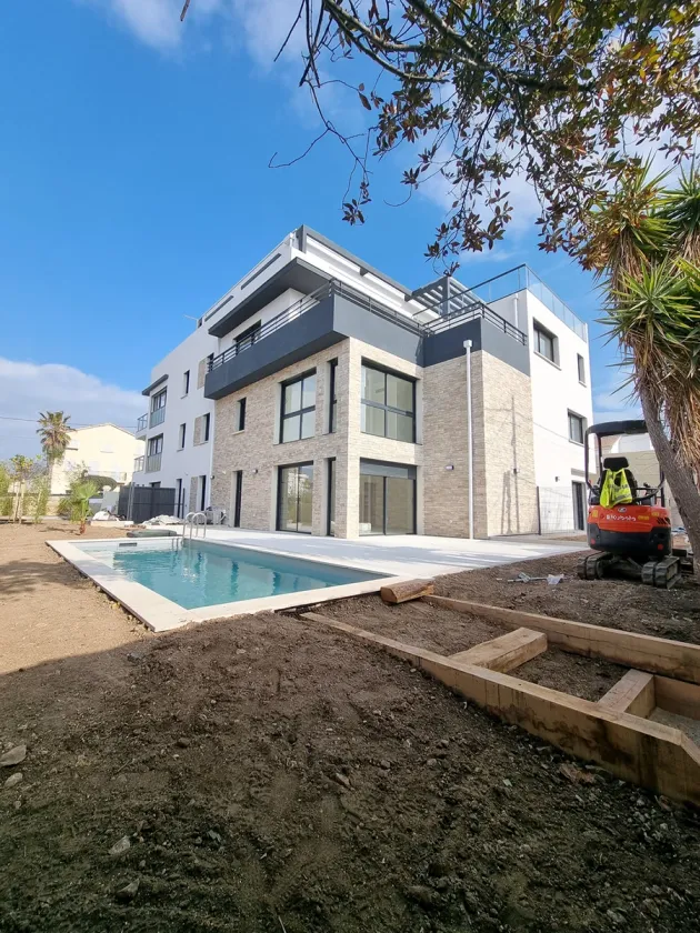 façade  provençale d'une villa rénovée par arco façade